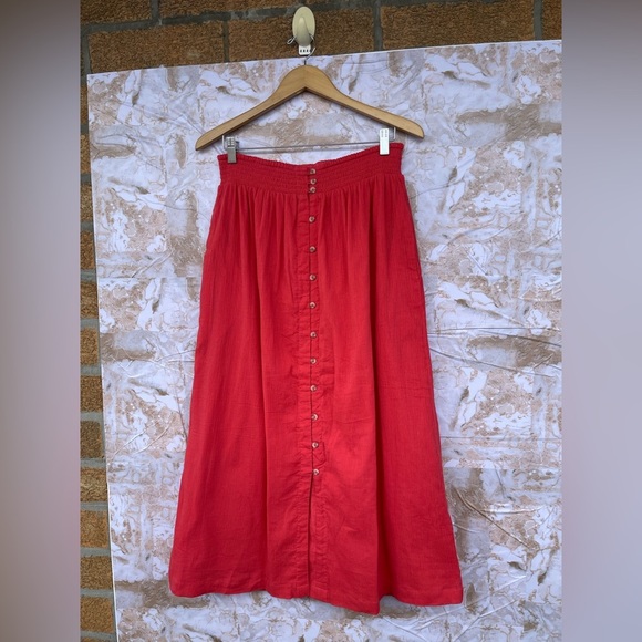 Mille resort and travel coral smocked waist button front midi skirt size medium - Picture 2 of 11